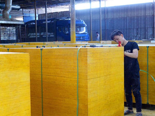 建筑模板生产厂家黑豹节省工程用料30%